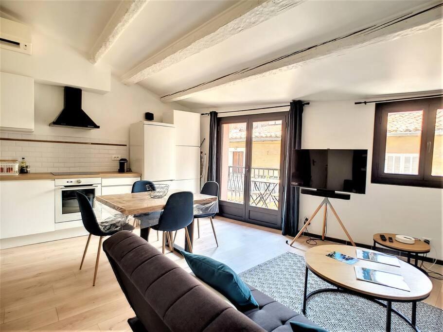 Un Balcon, Au Coeur Du Village กาซีส์ ภายนอก รูปภาพ